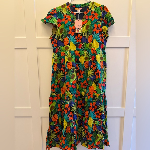 Briton Court Dresses & Skirts - NWT BRITON COURT size XL. Short V-neck, bright colorful fruit & flower design.